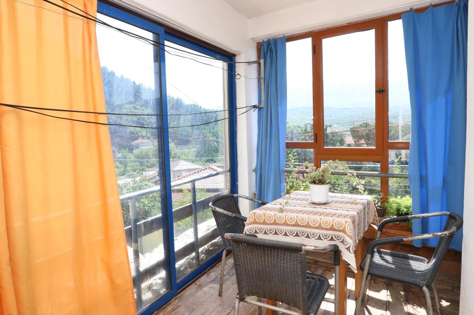 Elvi Aerd Apartment بيرات المظهر الخارجي الصورة