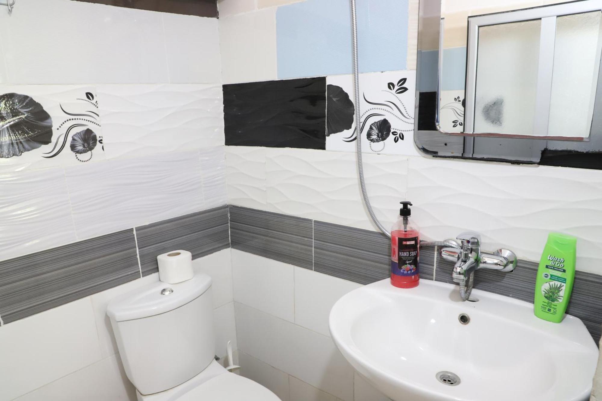 Elvi Aerd Apartment بيرات المظهر الخارجي الصورة